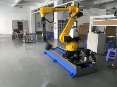 澆鑄機器人報價高嗎？